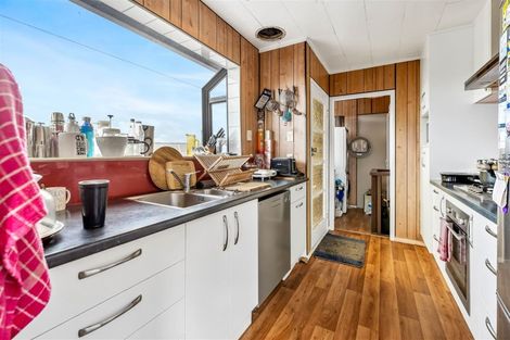 Photo of property in 30 Fitzwater Place, Henderson, Auckland, 0612