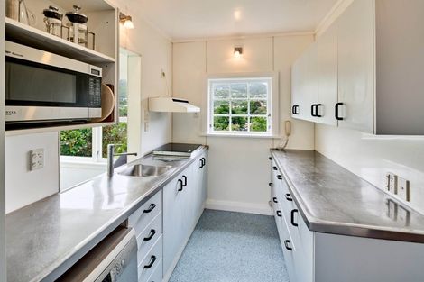 Photo of property in 30 Kenya Street, Ngaio, Wellington, 6035