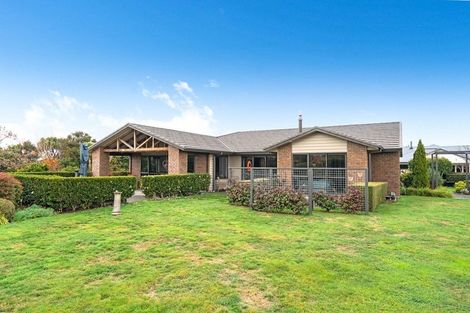 Photo of property in 24 Carrington Drive, Carterton, 5713