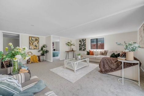 Photo of property in 27 Takanini Road, Takanini, 2112