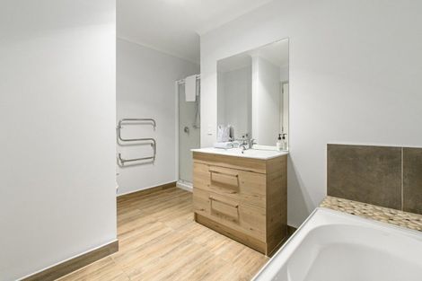 Photo of property in 42 Double Bay Road, Pyes Pa, Tauranga, 3112