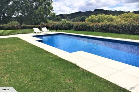 Photo of property in 255 Ararimu Valley Road, Helensville, Waimauku, 0882