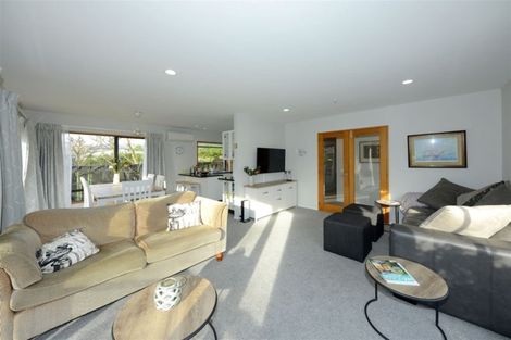 Photo of property in 8 Hamish Place, Westmorland, Christchurch, 8025