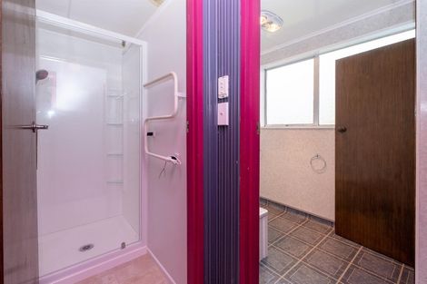 Photo of property in 17 Oberon Street, Stratford, 4332