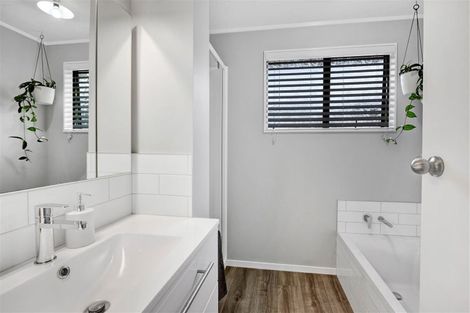 Photo of property in 29b Warkworth Grove, Bell Block, New Plymouth, 4312