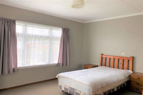 Photo of property in 21 George Street, Levin, 5510