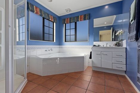 Photo of property in 9 Oceanview Terrace, Tirohanga, Lower Hutt, 5010