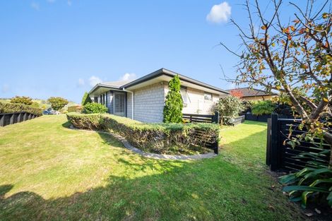 Photo of property in 2 Ballintoy Park Drive, Welcome Bay, Tauranga, 3175