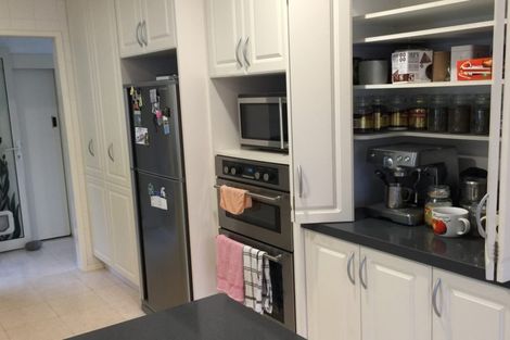 Photo of property in 38 Marlborough Avenue, Glenfield, Auckland, 0629