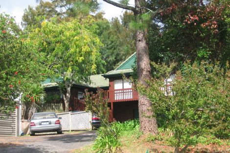 Photo of property in 20a Lemnos Place, Titirangi, Auckland, 0604