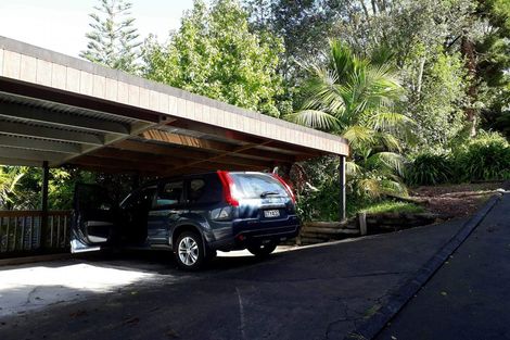 Photo of property in 666 South Titirangi Road, Titirangi, Auckland, 0604