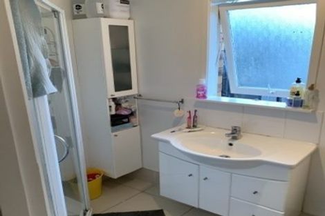 Photo of property in 45 Hogans Road, Glenfield, Auckland, 0629