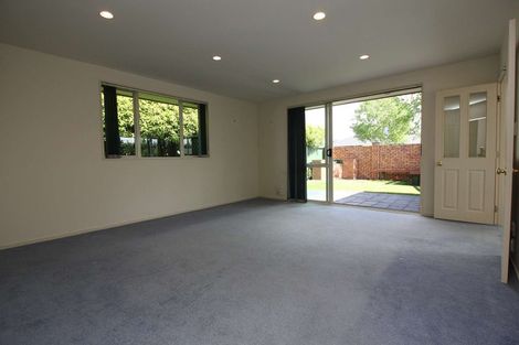 Photo of property in 17 Durrell Way, Rolleston, 7614