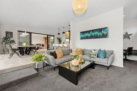 Photo of property in 12 Jellicoe Drive, Hamilton East, Hamilton, 3216