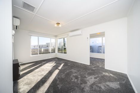 Photo of property in 928 Tremaine Avenue, Roslyn, Palmerston North, 4414