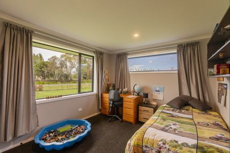 Photo of property in 102 Lindsay Road, Waipukurau, 4283