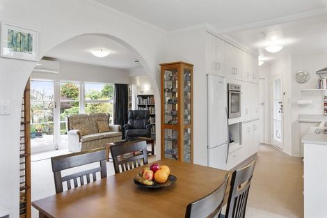 Photo of property in 9 Nimmo Avenue West, Waikanae, 5036