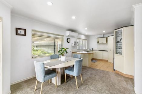 Photo of property in 93 Kahira Crescent, Papamoa Beach, Papamoa, 3118