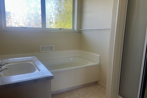 Photo of property in 114 Mcleod Street, Camberley, Hastings, 4120