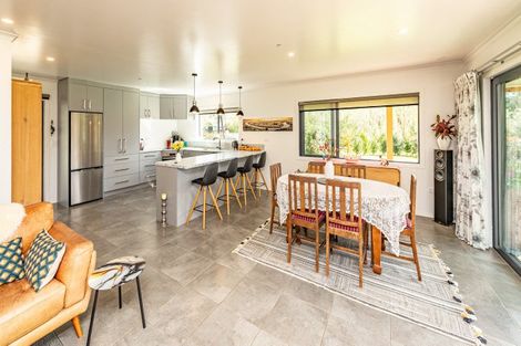 Photo of property in 394 Kaiwhaiki Road, Kaiwhaiki, Whanganui, 4575