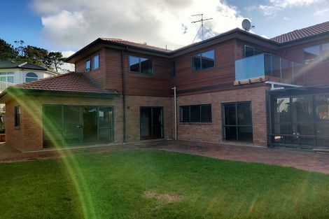 Photo of property in 27 Mansion Court, West Harbour, Auckland, 0618