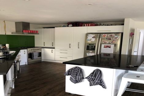 Photo of property in 40 Lyons Avenue, Murrays Bay, Auckland, 0630