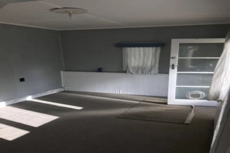 Photo of property in 6 Brighton Terrace, Murrays Bay, Auckland, 0630