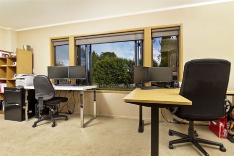 Photo of property in 132 Taupaki Road, Taupaki, Henderson, 0782