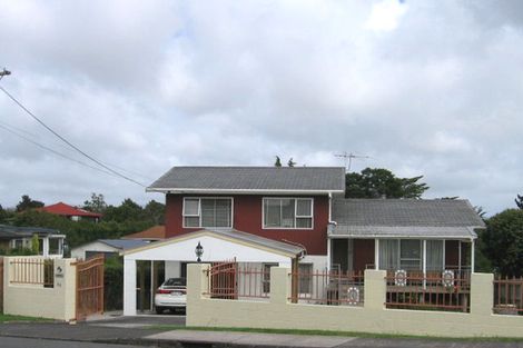 Photo of property in 25 Colwill Road, Massey, Auckland, 0614
