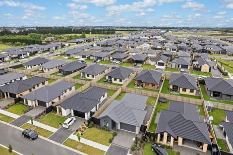 Photo of property in 175 Faringdon Boulevard, Rolleston, 7615