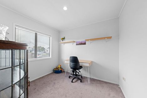 Photo of property in 9 Rahiri Street, Waitara, 4320