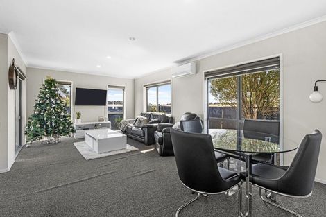 Photo of property in 6 Cornet Lane, Aranui, Christchurch, 8061