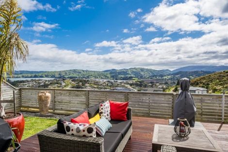 Photo of property in 7 Ships Cove, Whitby, Porirua, 5024