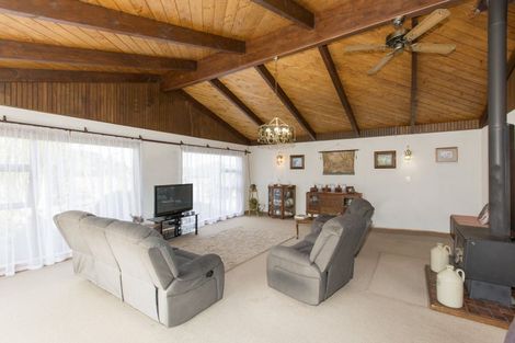 Photo of property in 242 Baylys Coast Road, Dargaville, 0377