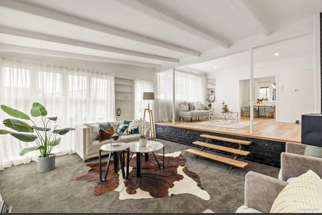 Photo of property in 10 Kerrykeel Drive, Flat Bush, Auckland, 2019