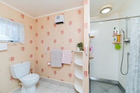 Photo of property in 54 Pencarrow Street, Highbury, Palmerston North, 4412