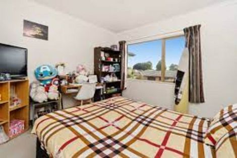 Photo of property in 27 Roy Douglas Place, Favona, Auckland, 2024