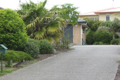 Photo of property in 40 Ridgeway Road, Pukekohe, 2120
