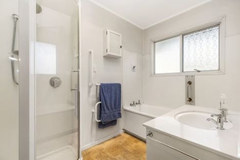 Photo of property in 2/121 Gardner Avenue, New Lynn, Auckland, 0600