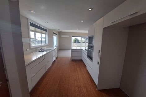 Photo of property in 70 Lemon Street, New Plymouth, 4310
