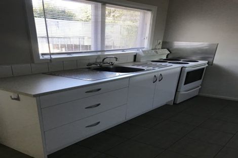 Photo of property in 3/1205 Karamu Road North, Mayfair, Hastings, 4122