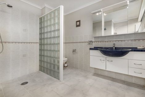 Photo of property in 39 Bristol Street, Levin, 5510