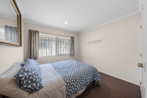 Photo of property in 33 Ruze Vida Drive, Massey, Auckland, 0614