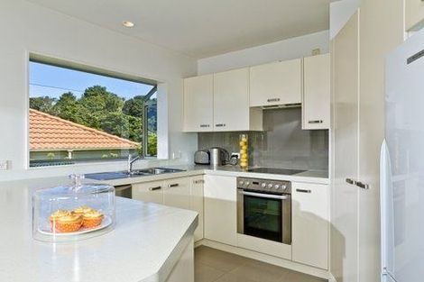 Photo of property in 26/15 Bush Lane, Northcote Point, Auckland, 0627