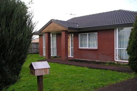 Photo of property in 23a Martin Jugum Lane, Ranui, Auckland, 0612