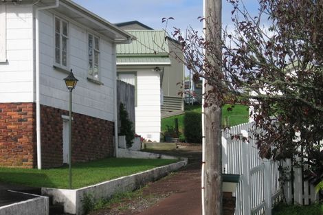 Photo of property in 64a Newington Road, Henderson, Auckland, 0612