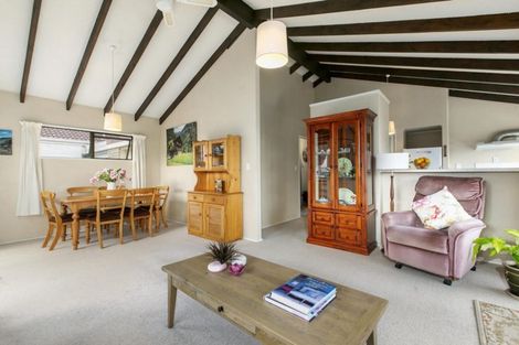 Photo of property in 3b Compton Place, Mount Maunganui, 3116