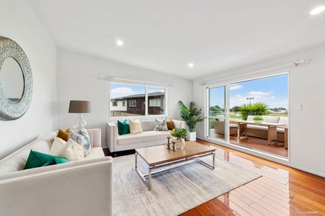 Photo of property in 65 Zara Court, Windsor Park, Auckland, 0632