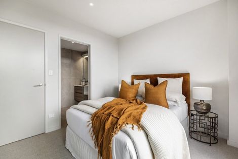 Photo of property in 15b Windlass Street, Long Bay, Auckland, 0630