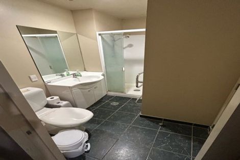 Photo of property in Atrium Towers, 1p/154 The Terrace, Wellington Central, Wellington, 6011